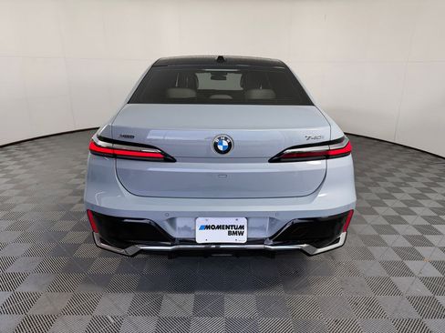 Certified 2024 BMW 740i xDrive AWD/4WD image 10