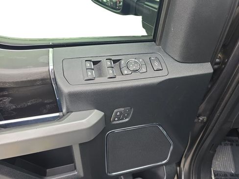 Used 2019 Ford F250 Platinum w/ Platinum Ultimate Package image 23
