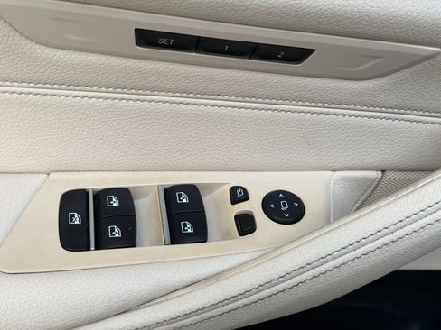 Used 2019 BMW 530i xDrive AWD/4WD image 27