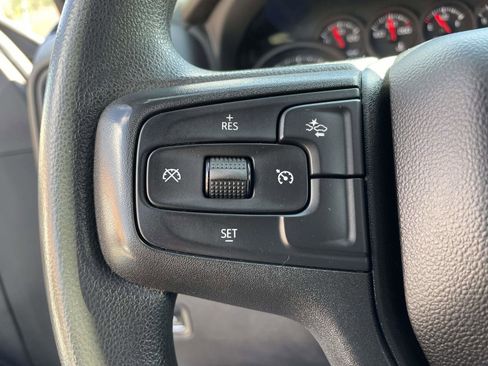 Used 2025 Chevrolet Silverado 2500 Custom w/ Custom Value Package image 8