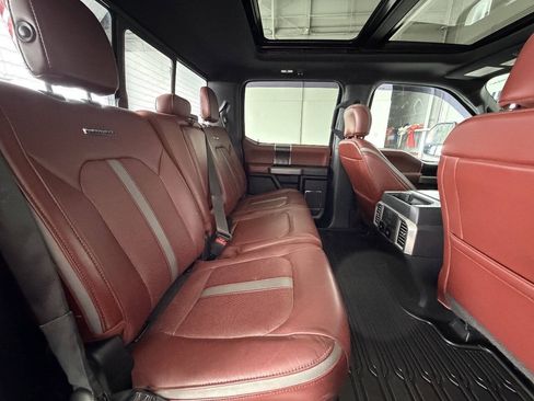 Used 2019 Ford F150 Platinum w/ Equipment Group 701A Luxury AWD/4WD image 23