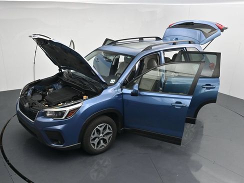 Used 2021 Subaru Forester Premium AWD/4WD image 38