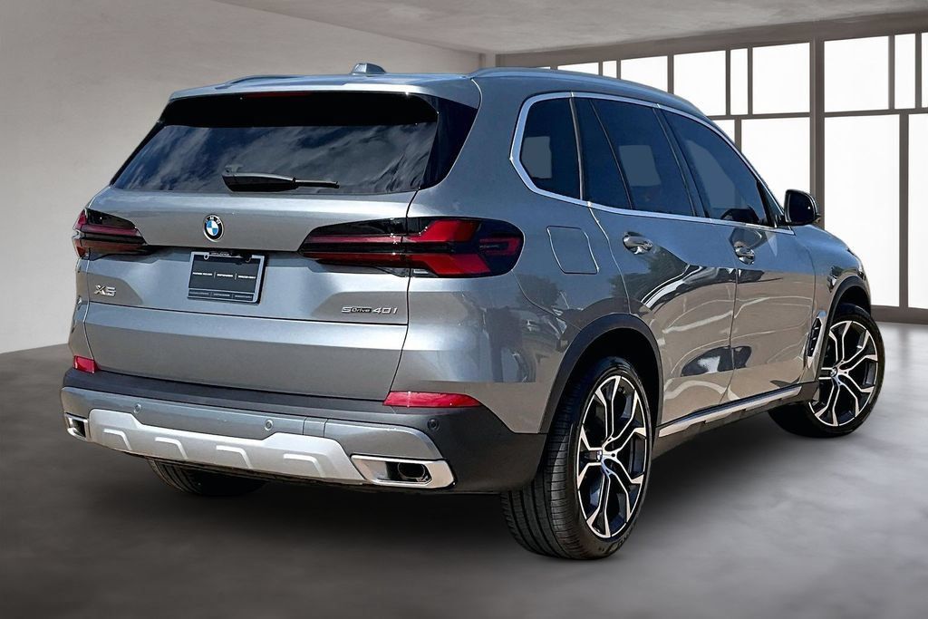 Used 2026 BMW X5 sDrive40i w/ Premium Package RWD image 2