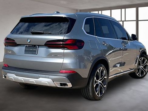 Used 2026 BMW X5 sDrive40i w/ Premium Package RWD image 2