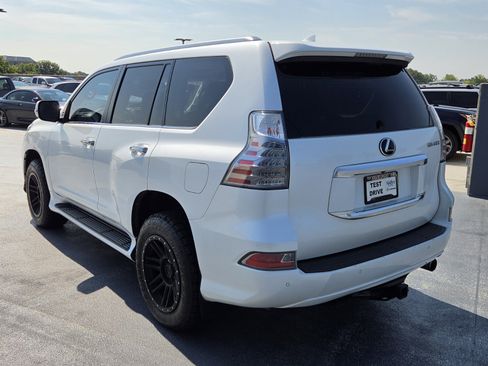 Used 2021 Lexus GX 460 Premium w/ Premium Package AWD/4WD image 3