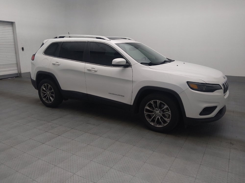 Used 2019 Jeep Cherokee Latitude Plus w/ Comfort/Convenience Group FWD image 11