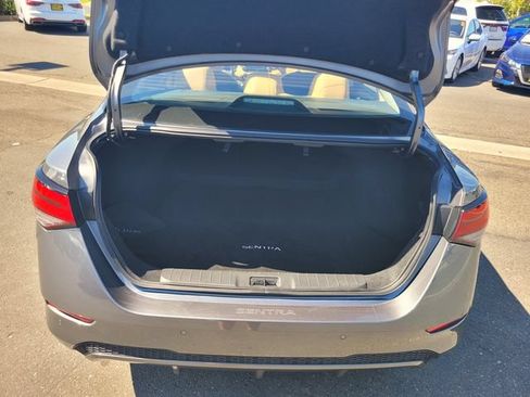 Used 2025 Nissan Sentra SV w/ SV Premium Package FWD image 11