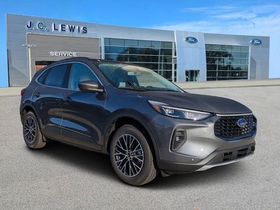 New 2026 Ford Escape SE w/ PHEV Premium Package