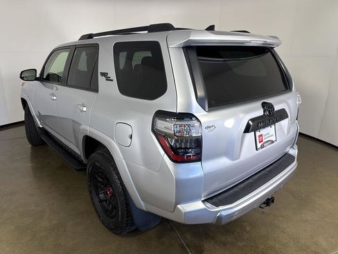 Used 2022 Toyota 4Runner TRD Off-Road Premium w/ TRD Black Wheel Package (TMS) AWD/4WD image 12