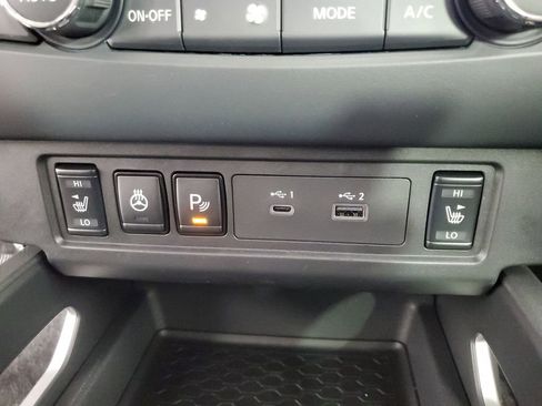 New 2026 Nissan Frontier SV w/ SV Convenience Package RWD image 18