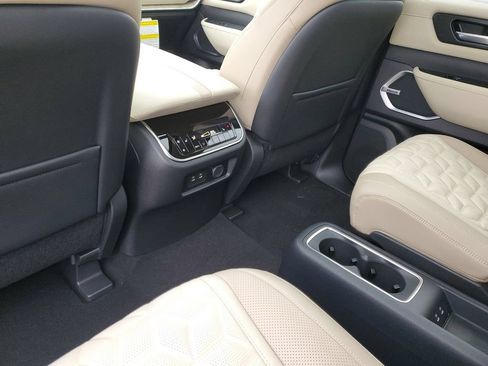 New 2026 Nissan Armada Platinum AWD/4WD image 13