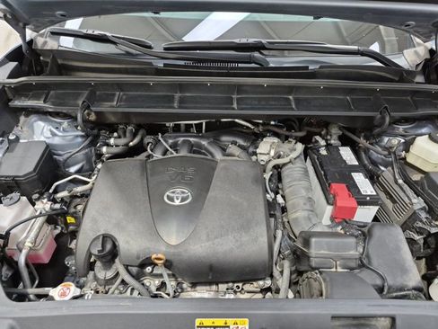 Used 2021 Toyota Highlander Platinum AWD/4WD image 36