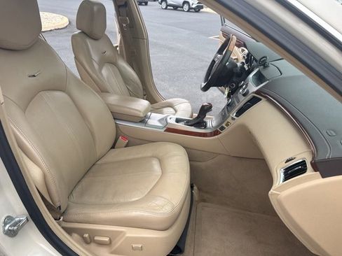 Used 2011 Cadillac CTS Luxury image 17