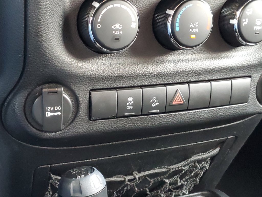Used 2011 Jeep Wrangler Unlimited Sport w/ Trailer Tow Group AWD/4WD image 21