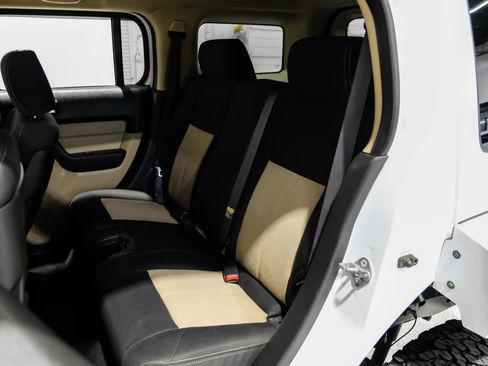 Used 2006 HUMMER H3 image 31