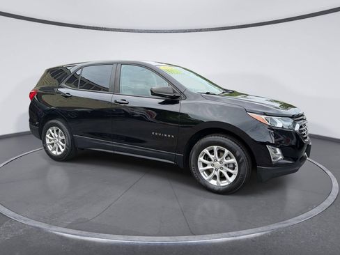 Used 2020 Chevrolet Equinox LS w/ LPO, Cargo Package AWD/4WD image 5
