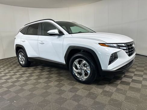 Used 2023 Hyundai Tucson SEL AWD/4WD image 2