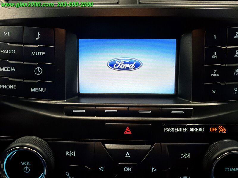 Used 2018 Ford Explorer 4WD w/ Class II Trailer Tow Package image 28