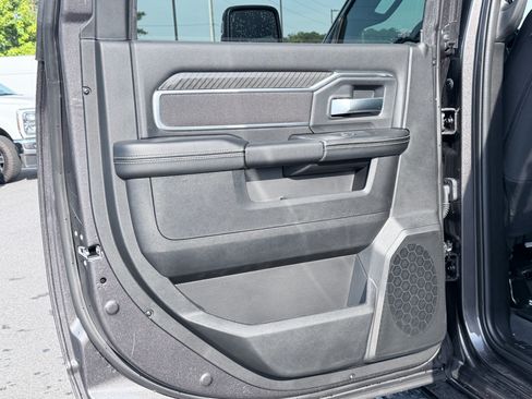 New 2026 RAM 3500 Big Horn AWD/4WD image 30