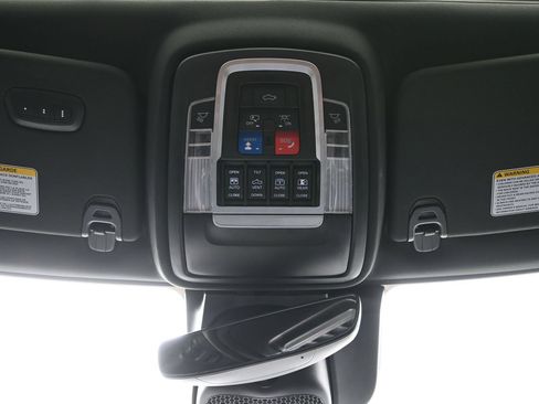 Used 2023 RAM 1500 Laramie AWD/4WD image 42