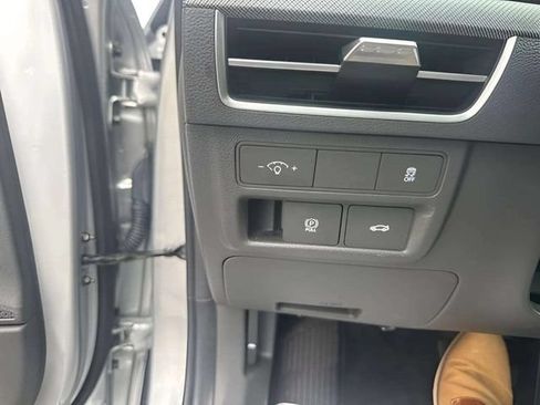 Used 2025 Hyundai Sonata SEL FWD image 17