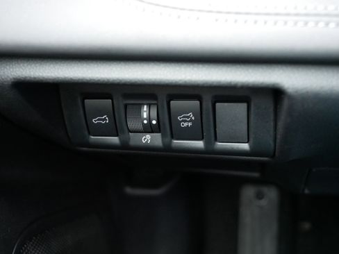 Certified 2025 Subaru Outback Limited image 26