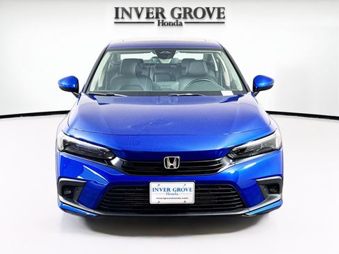 Used 2024 Honda Civic Touring image 2