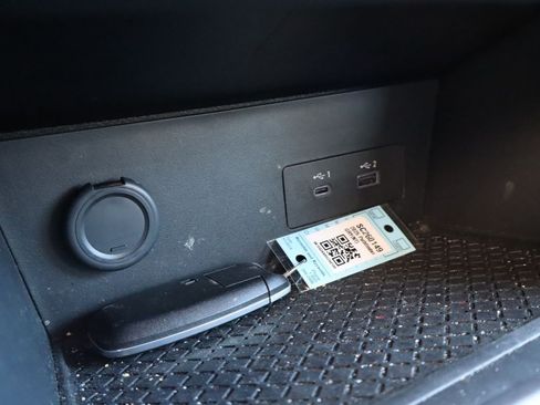 Used 2025 Nissan Pathfinder S FWD image 26