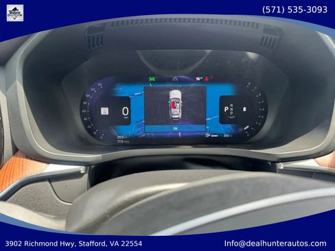 Used 2023 Volvo XC60 B5 Plus FWD image 21