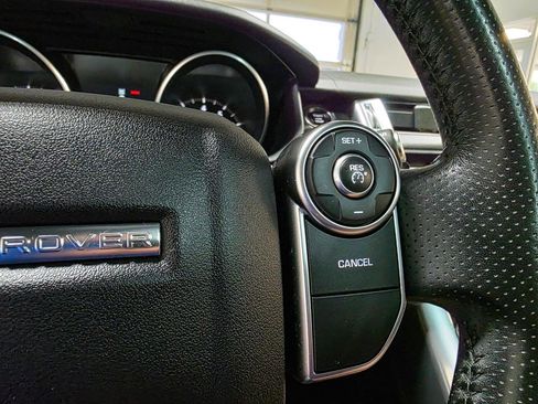 Used 2017 Land Rover Range Rover Sport SE AWD/4WD image 31