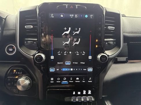 Used 2023 RAM 1500 Laramie AWD/4WD image 30