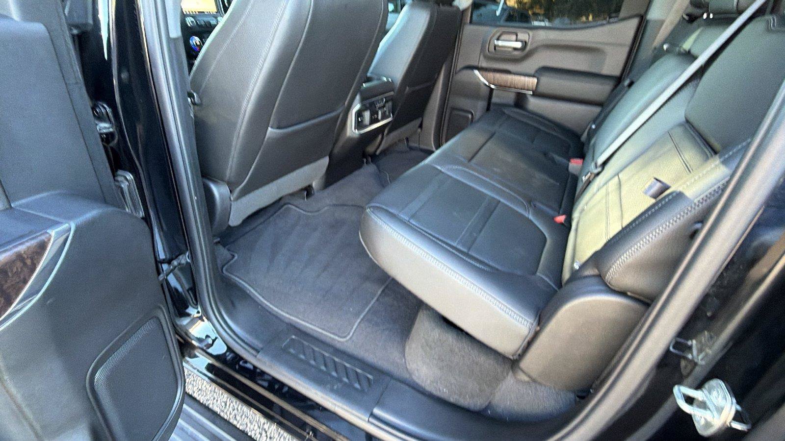 Used 2019 GMC Sierra 1500 Denali w/ Denali Ultimate Package AWD/4WD image 24
