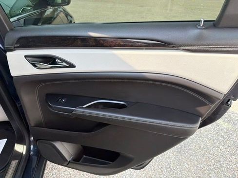 Used 2016 Cadillac SRX Luxury w/ Driver Awareness Package AWD/4WD image 20