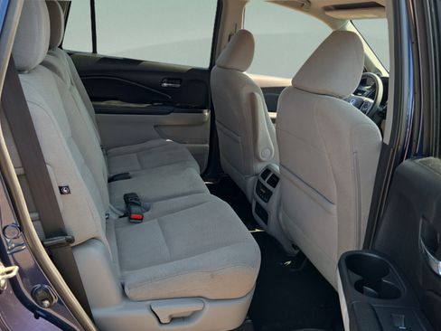 Certified 2017 Honda Pilot EX image 16