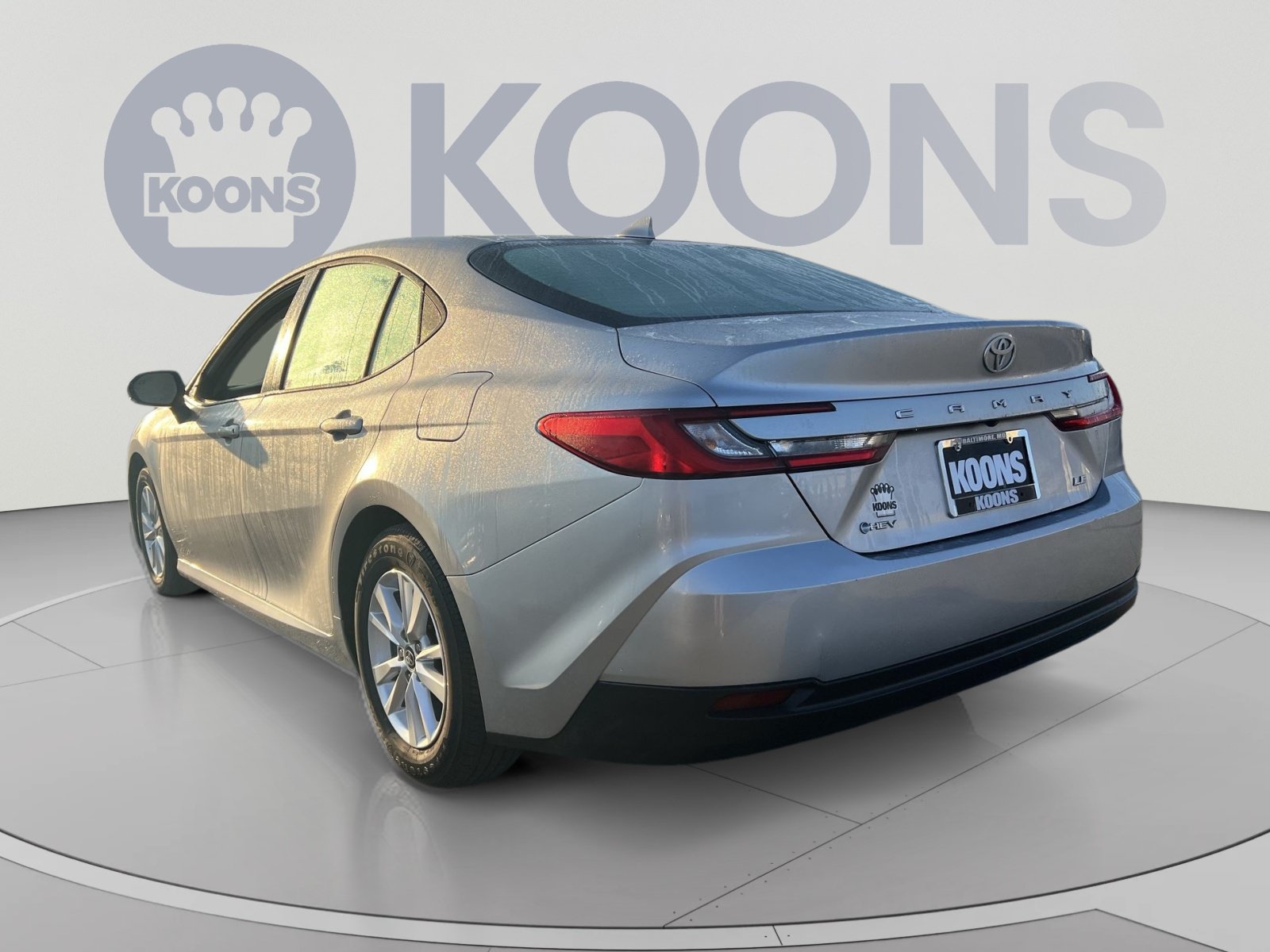 Used 2025 Toyota Camry LE FWD image 4
