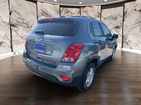 Used 2020 Chevrolet Trax LS w/ Tint and Cruise Package FWD image 3