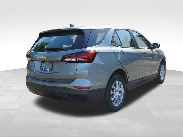 Certified 2024 Chevrolet Equinox LS w/ Driver Confidence II Package FWD image 5