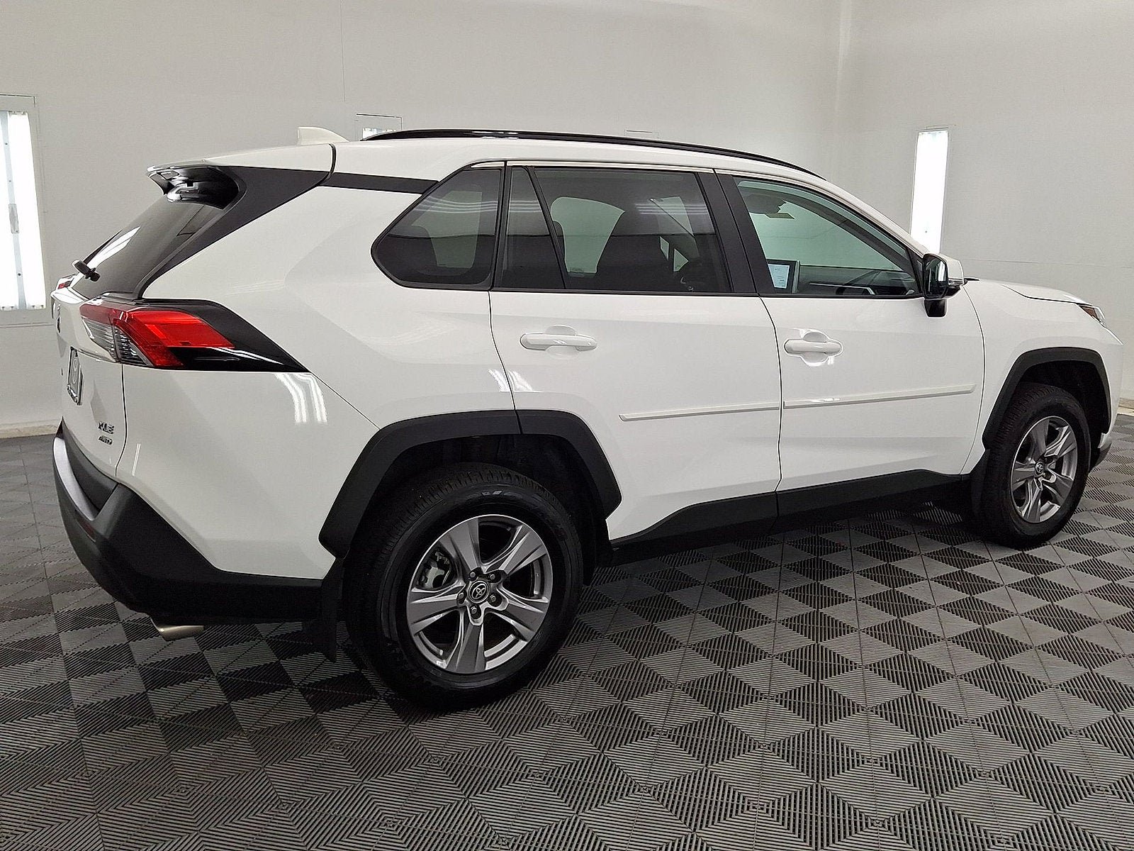 Certified 2024 Toyota RAV4 XLE w/ Convenience Package AWD/4WD image 18