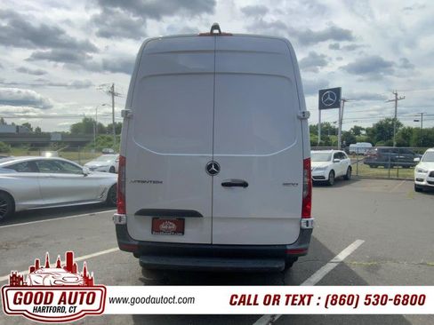 Used 2023 Mercedes-Benz Sprinter 1500 image 6
