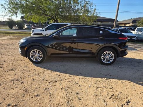 New 2026 Buick Envista Sport Touring w/ Convenience I Package FWD image 8