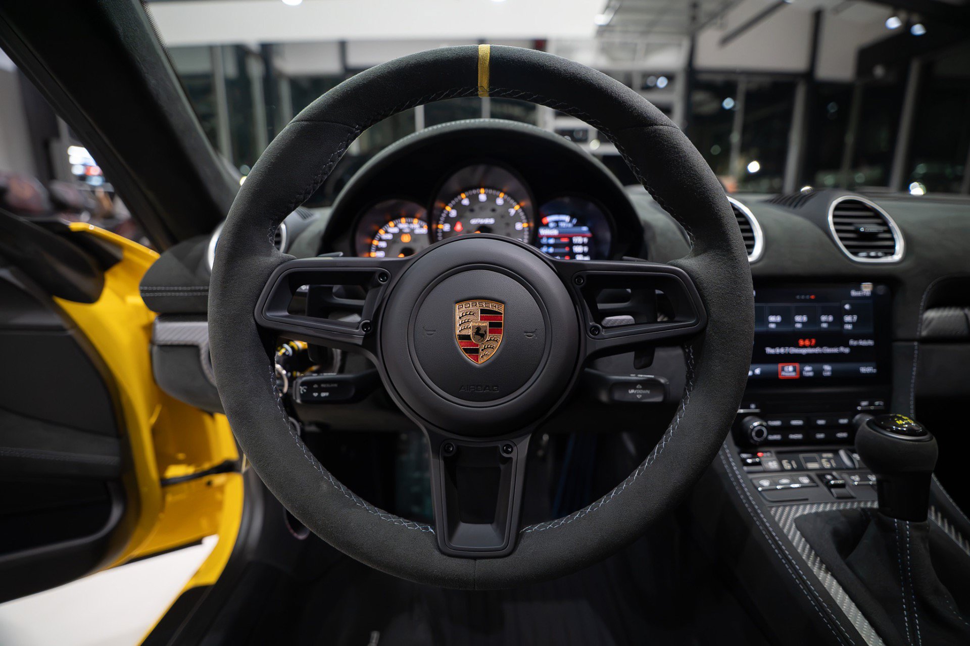 Used 2024 Porsche 718 Cayman GT4 RS RWD image 10
