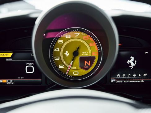 Used 2021 Ferrari F8 Tributo image 83