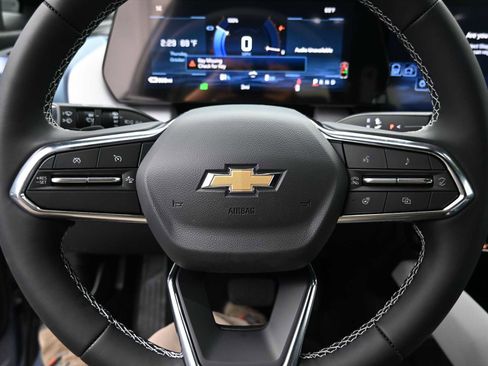 New 2026 Chevrolet Equinox EV LT image 6