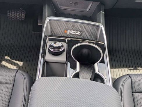 New 2026 Chevrolet Equinox LT w/ Convenience Package II FWD image 22