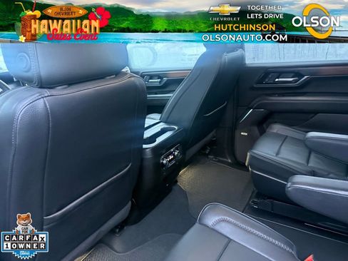 Used 2025 GMC Yukon XL Denali image 14