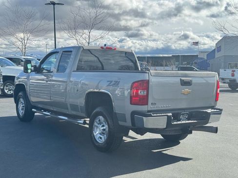 Used 2009 Chevrolet Silverado 2500 W/T image 9
