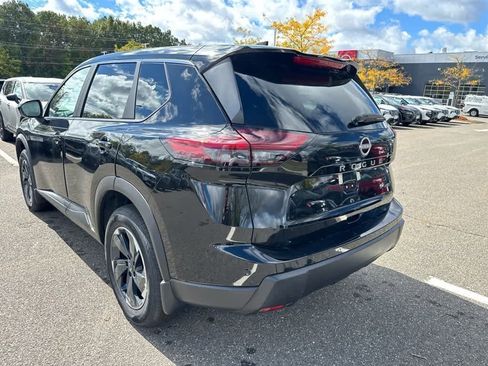 New 2026 Nissan Rogue SV image 4