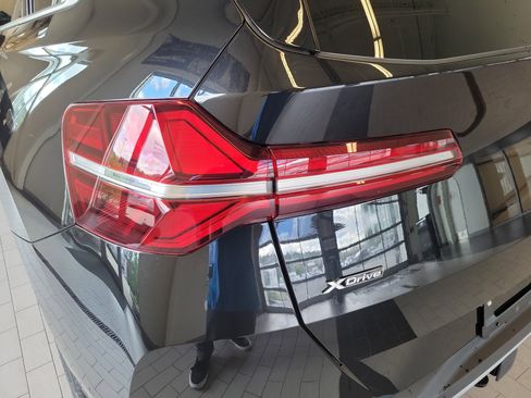 Used 2026 BMW X3 xDrive30 w/ Convenience Package image 11