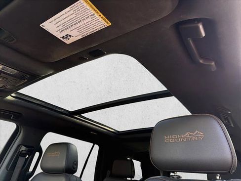 Used 2021 Chevrolet Tahoe High Country image 21