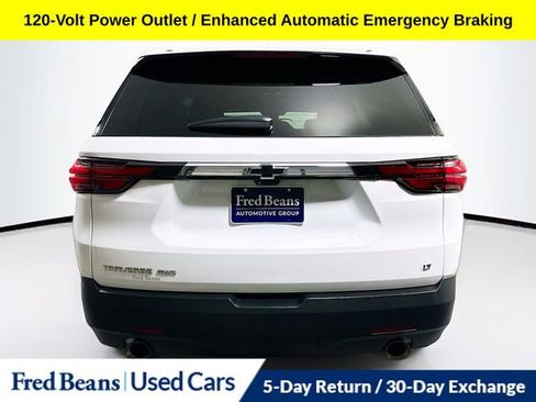 Used 2023 Chevrolet Traverse LT w/ LT Premium Package AWD/4WD image 9